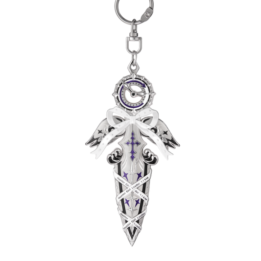 Centered on the concept of duality,
this design draws inspiration from the sharp, decisive edge of the kunai blade,
anchored on a solid, structured foundation.
By incorporating contrasting elements on the front and back,
a single form full of tension is crafted.
Materials and shapes achieve harmony through bold contrast,
expressing the dual facets of a single individual —
two sides, yet one whole.