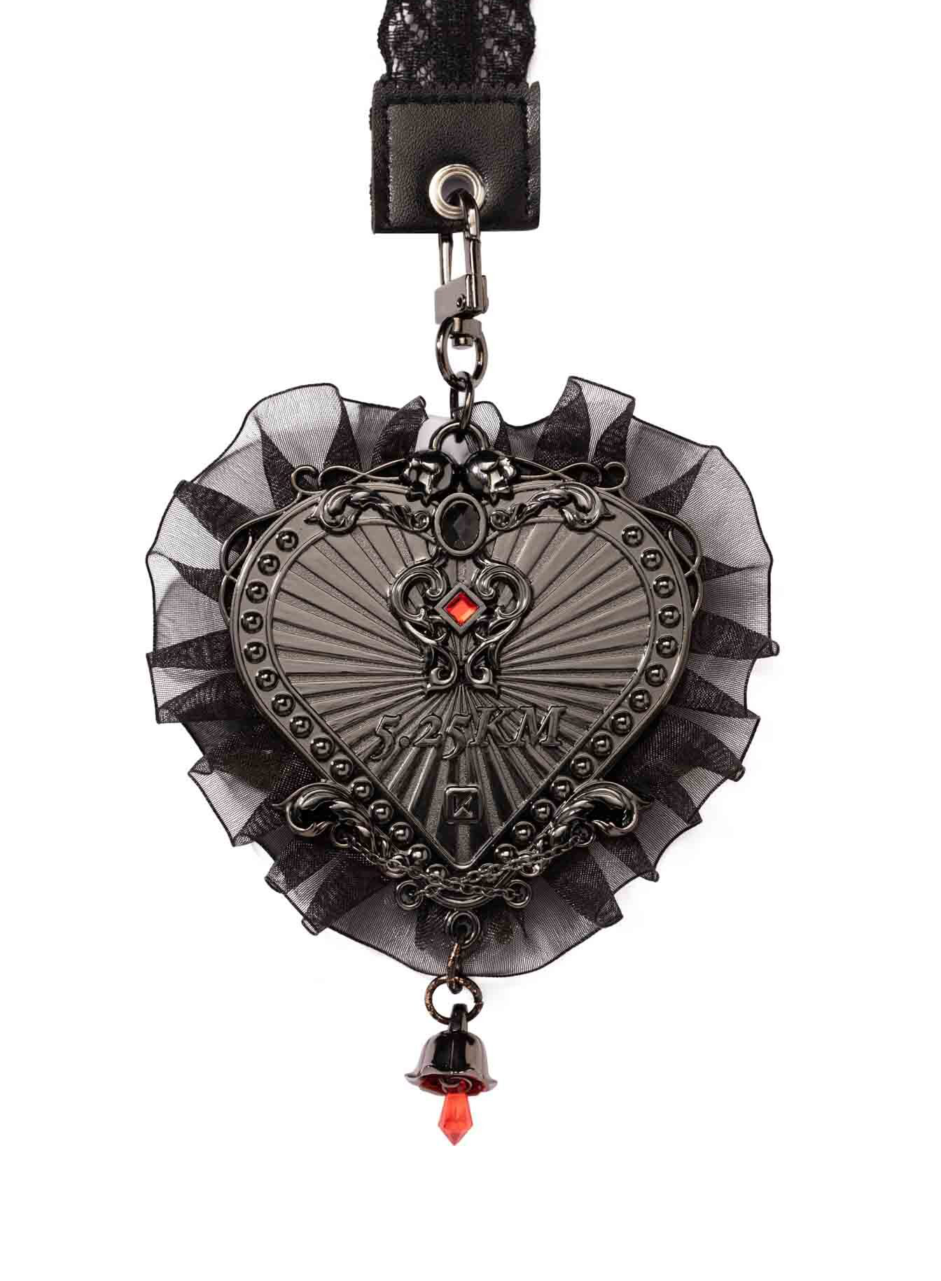 

The back of the medal features exquisite embossed detailing, along with the engraved distance.