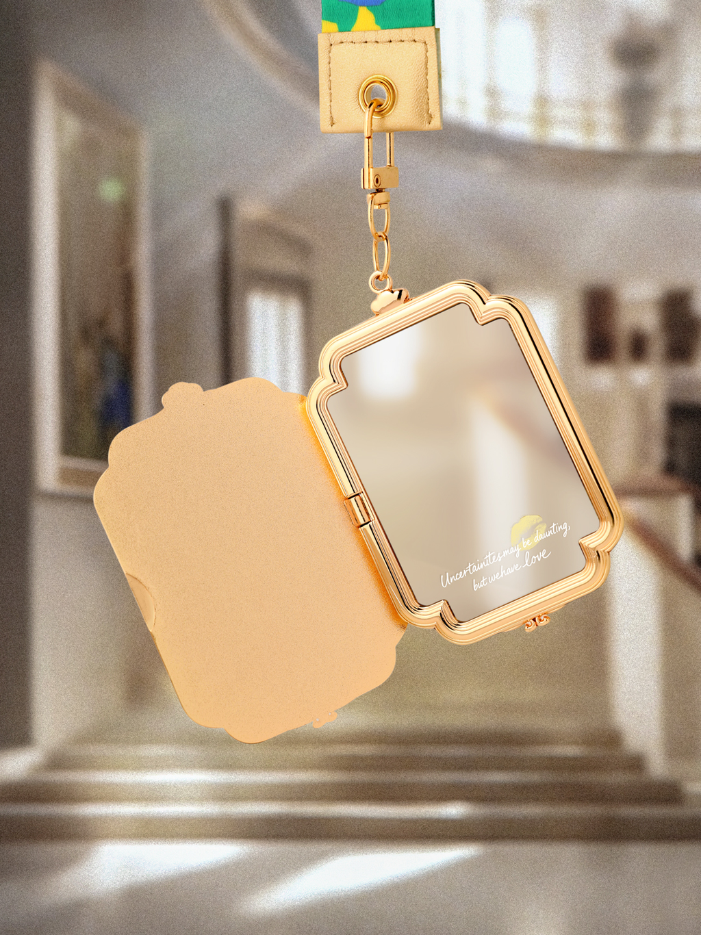 The medal can be gently opened, revealing a polished mirror on the inside.
The mirror surface is finished with high-gloss polishing for a sleek, reflective effect.
The mirror is inscribed with:
"Uncertainties may be daunting, but we have love."
This is a “Medal of Conviction” awarded to yourself.
In moments of uncertainty and chaos, you can open it to reaffirm that love and stability always come from within.